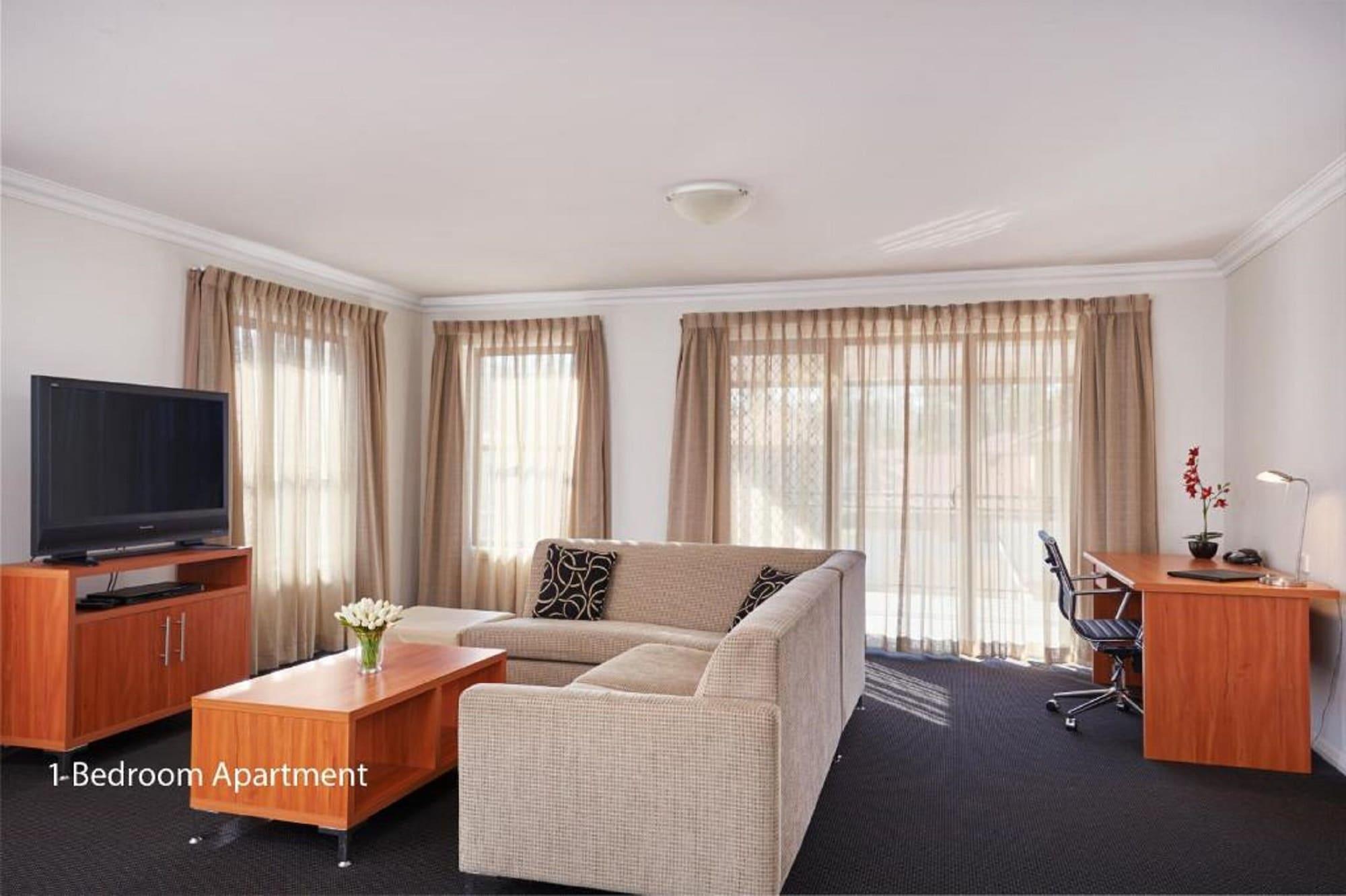 The Charles Hotel Wagga Wagga Exterior foto