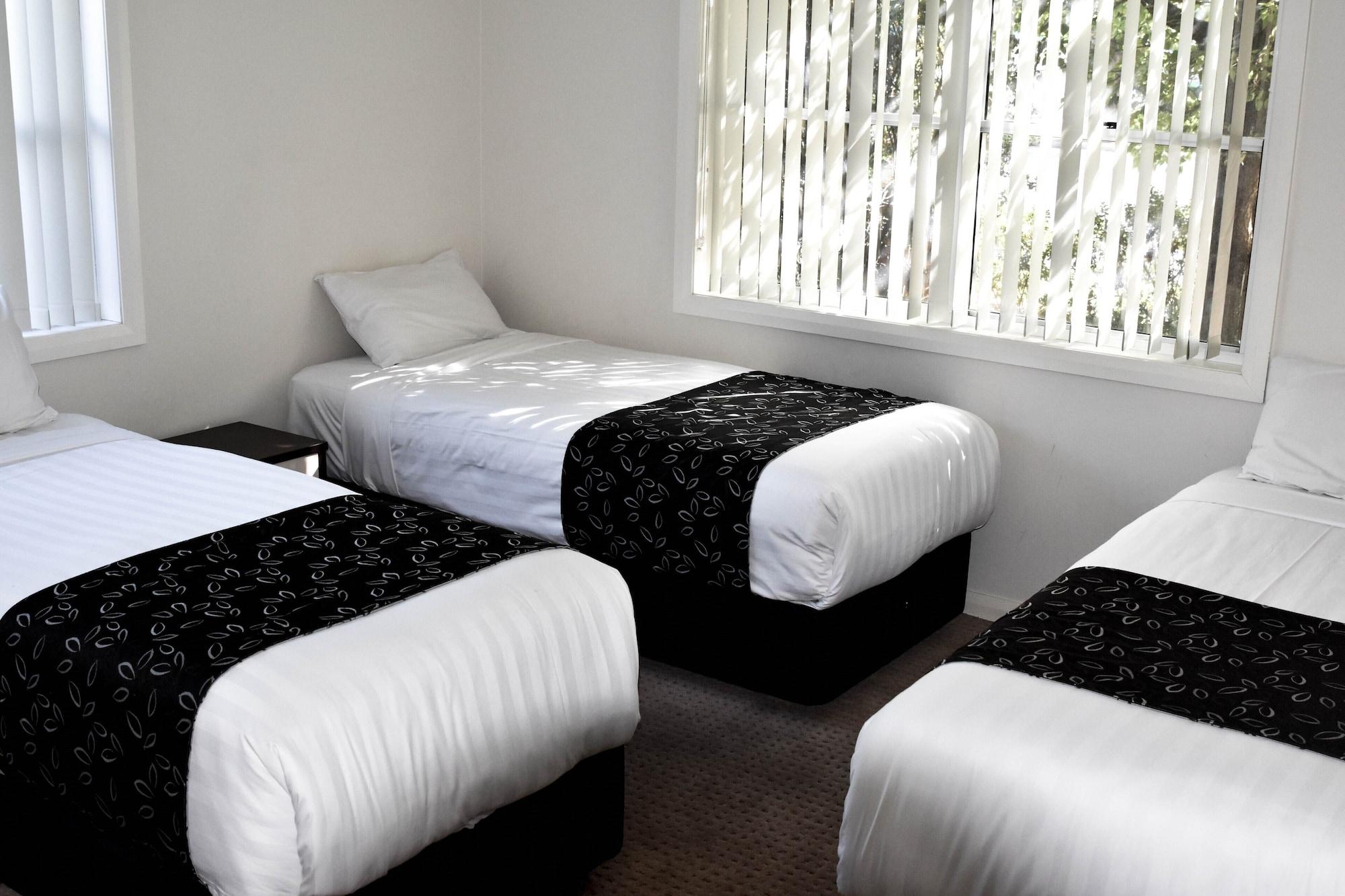 The Charles Hotel Wagga Wagga Exterior foto