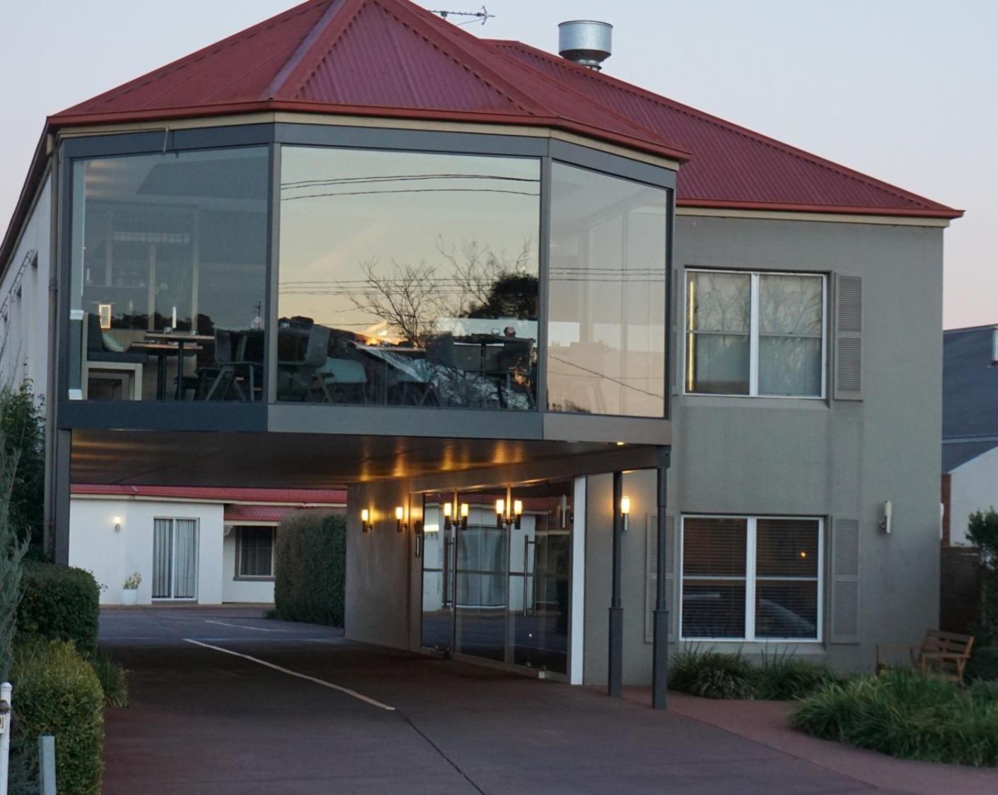 The Charles Hotel Wagga Wagga Exterior foto