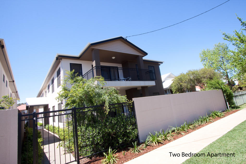 The Charles Hotel Wagga Wagga Exterior foto